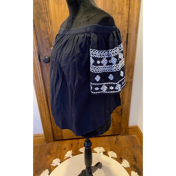 Old Navy Blouse Size Small Top Boho Peasant Black Off the Shoulder (or on) - Picture 4 of 8